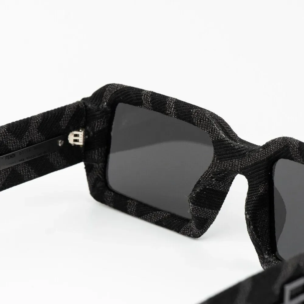Fendi FENDIGRAPHY Men Sunglasses Rectangle Grey Monogram FE40074U 05A BRAND NEW